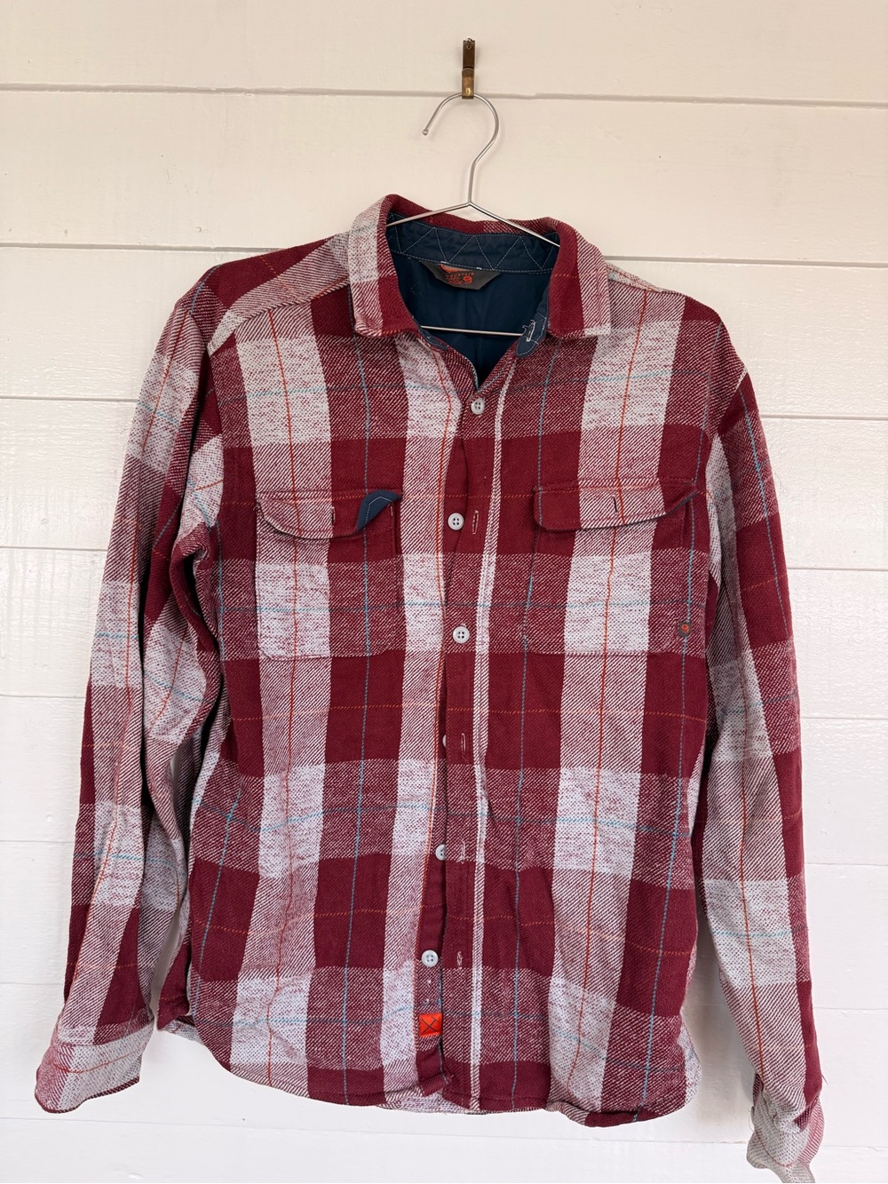 Mountain Hardwear Men's Red Plaid Long-Sleeve Button-Up Shirt